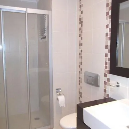 Lägenhet Mirage G 1 - Beautiful 2 Bedroomed Ground Floor Apartment Of Approx 1000 Sq Ft Side