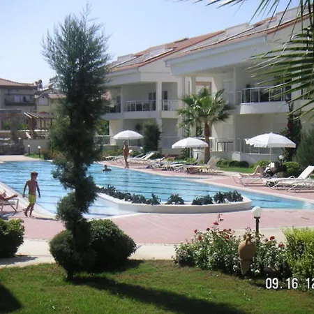 Mirage G 1 - Beautiful 2 Bedroomed Ground Floor Apartment Of Approx 1000 Sq Ft * Side